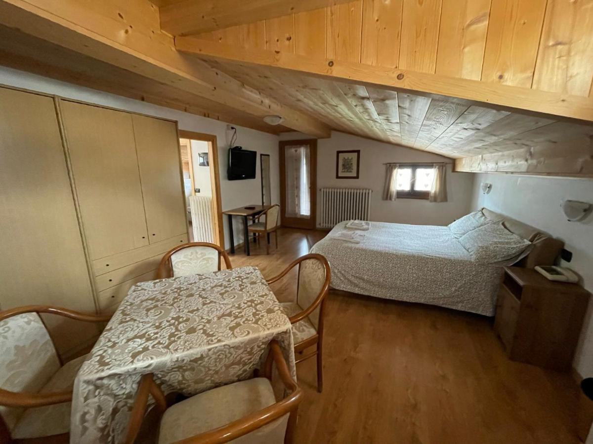 Ambassador Rooms In Bormio, Solo Camera Senza Colazione エクステリア 写真