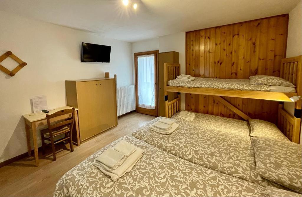 Ambassador Rooms In Bormio, Solo Camera Senza Colazione エクステリア 写真