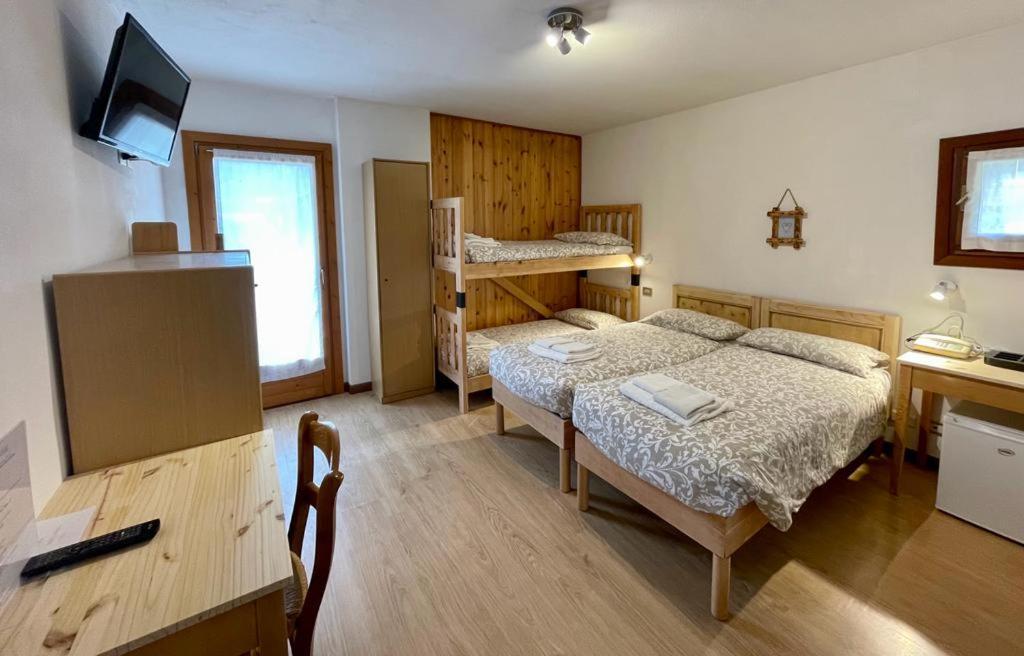 Ambassador Rooms In Bormio, Solo Camera Senza Colazione エクステリア 写真