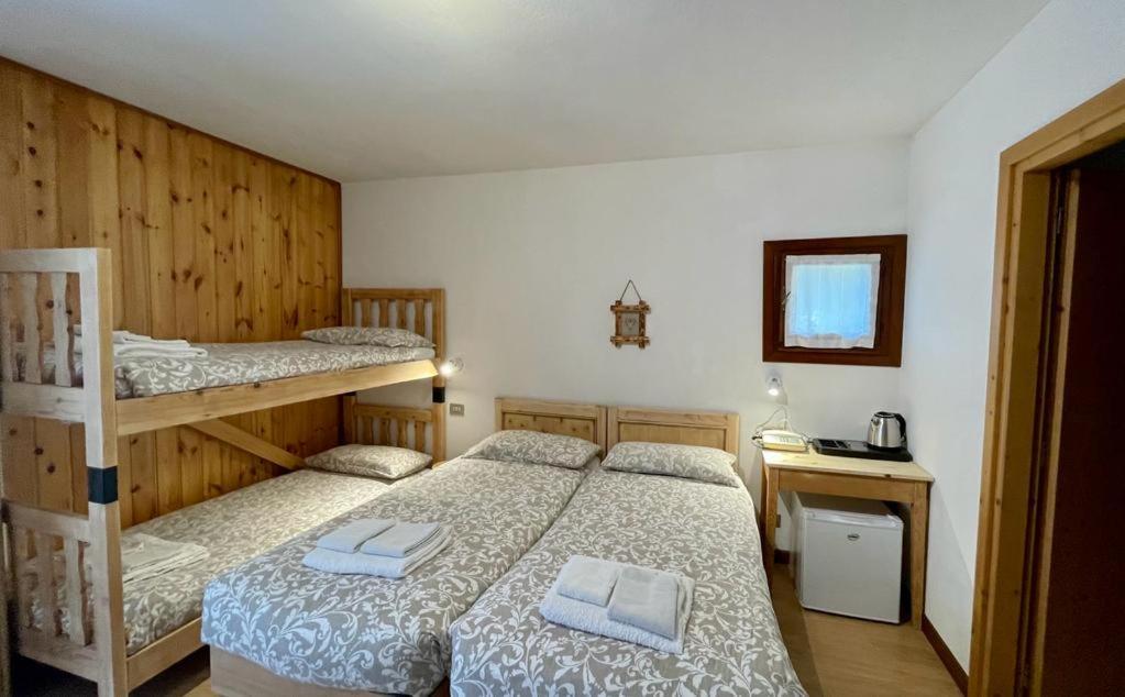 Ambassador Rooms In Bormio, Solo Camera Senza Colazione エクステリア 写真