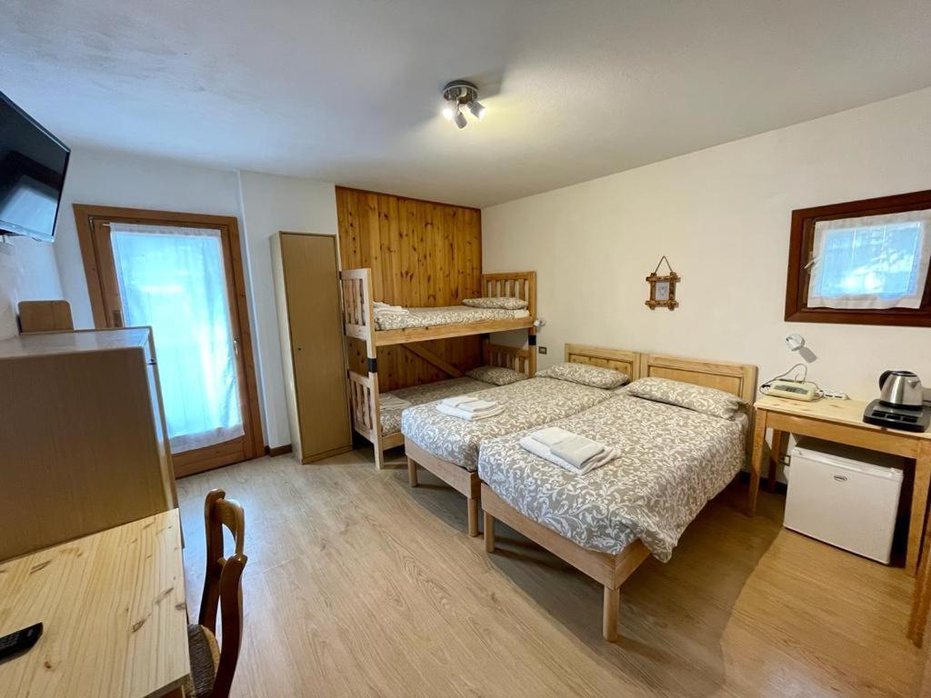 Ambassador Rooms In Bormio, Solo Camera Senza Colazione エクステリア 写真
