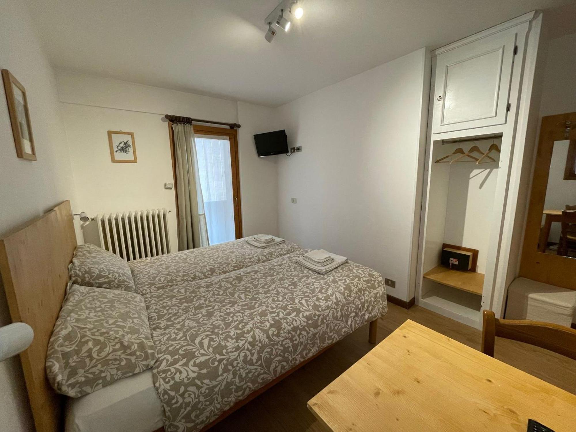 Ambassador Rooms In Bormio, Solo Camera Senza Colazione エクステリア 写真