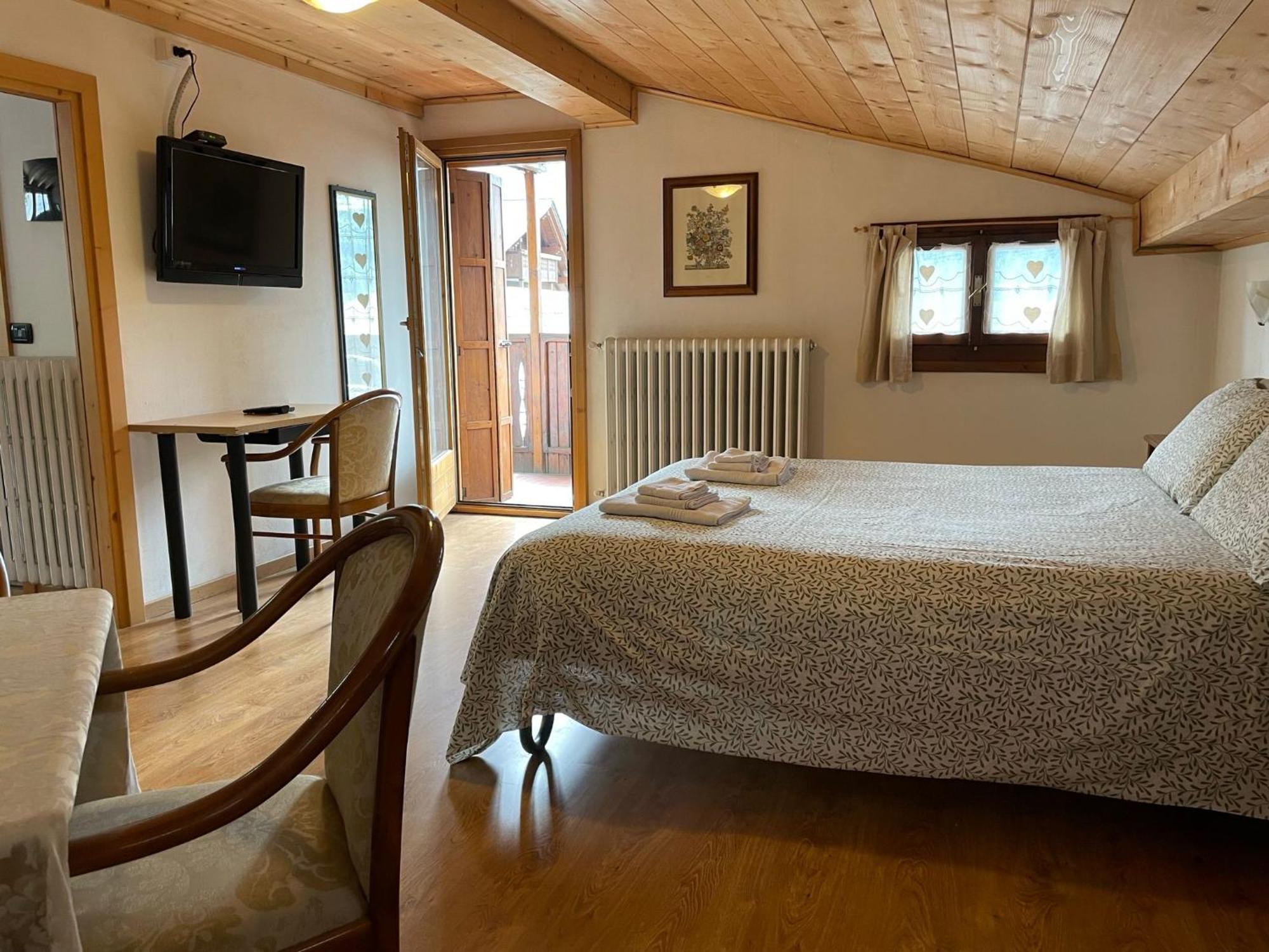 Ambassador Rooms In Bormio, Solo Camera Senza Colazione エクステリア 写真