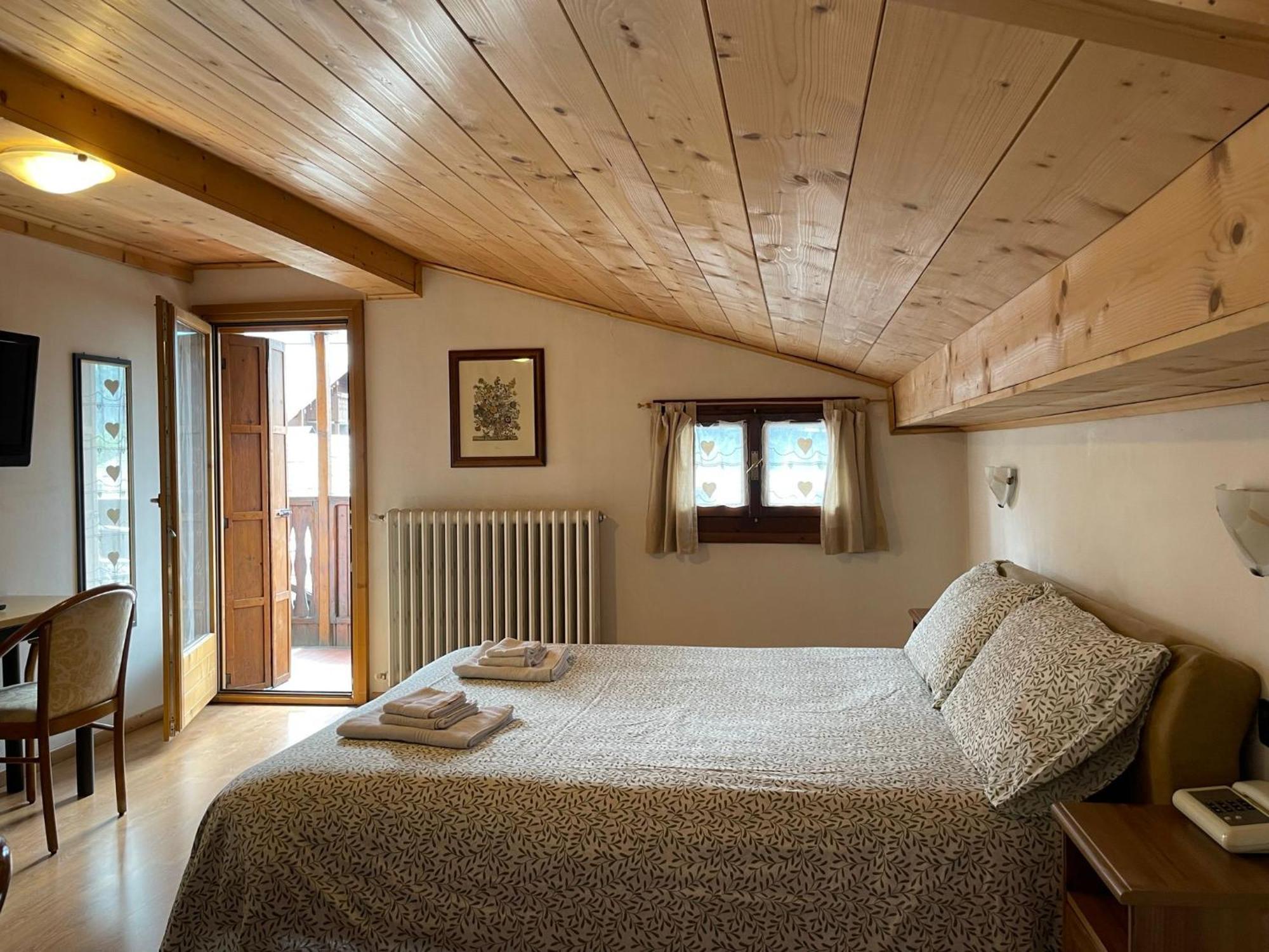 Ambassador Rooms In Bormio, Solo Camera Senza Colazione エクステリア 写真